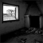 Lucania: la casa difronte Lucania: la casa difronte