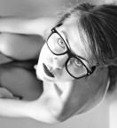 uno dei miei ultimi autoritratti
nikon d7000+35mm f1.8, cavalletto e telecomando ML-L3

commenti e critiche sempre graditi :)
un bacio