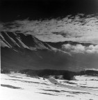 Uno sguardo indietro, a contemplere e riflettere sul percorso gi� percorso, alle porte di un nuovo inverno, allo scader di una vecchia speranza.