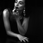 Scattata@Sunbeam Studios con
Zenza Bronica Sq-Ai
Kodak Tri-x@800 sviluppato in casa in HC-110
Trucco e capelli: Heather B Thompson