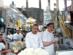 Riflessi in una gelateria siriana Riflessi in una gelateria siriana