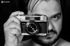 Self protrait con la mia "nuova" minolta A5 degli anni 60 appartenuta a mio nonno. 

Come sempre commenti e critiche ben accetti ;)