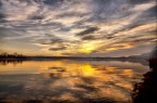 riflessi sul lago dorato riflessi sul lago dorato