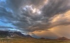 poco prima della tempesta sulla Piana di Campo Imperatore. Canon 5D Mark II, canon 17-40 L, ISO 100, F/16 T 5 sec.