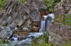 Piccola cascata Piccola cascata