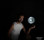 Autoritratto, singolo scatto....

Commenti e critiche sempre ben accetti!