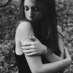 Commenti e suggerimenti come sempre ben accetti.
Qui il mio pensiero sui progetti fotografici
http://yorosco.blogspot.de/2012/10/lo-stile-prima-di-tutto.html