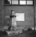 Foto scattata con Hasselblad 500 c/m 
Distagon 50 
Ilford HP5+ 
HC-110 (5,30 minuti) 
Epson V750