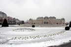 Belvedere superiore di Vienna , uno dei due palazzi simmetrici costruiti per il principe Eugenio di Savoia . Marzo 2013, molto molto freddo, coperto con neve! 

Nikon D3100, f/5,6, 1/800 sec, 1800 ISO