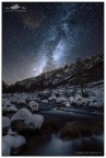 Continua la serie dedicata alla Via Lattea, sperimentando nuove soluzioni per affinare la tecnica.

Anche in questo caso si tratta di multiesposizione:
14 scatti a 14mm f/2.8 iso 6400 30 sec per il cielo
e 1 scatto a 14mm f/2.8 iso 400 25 minuti per il terreno
rispetto alle altre della serie � completamente diverso il processo di Postproduzione

Commenti e critiche ben accette come sempre,
Buona serata a tutti!