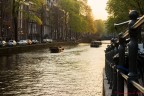 Tramonto su un canale ad Amsterdam