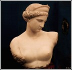 Ha l'aria di essere molto triste, chiss� cosa pensa..