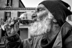 salute... salute...