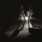 foto dal backstage dell'ultimo spettacolo della Compagnia Aurora di Villafranca di Verona

Tech Specs
Rollei SL66 + Planar 80mm
Delta3200 Pro esposta a 3200 asa
Sviluppata in HC110 dil.A per 8 minuti
Agitazione iniziale per 15" e 5" (2 rovesciamenti) ogni 30"

Questa pellicola � pessima per il velo che ha ...ma � l'unica 3200 in rullo 6x6