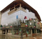 Casa specchio. Casa specchio.