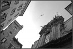 Racchiuso tra i palazzi Racchiuso tra i palazzi