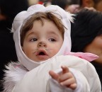 Nel suo primo carnevale mascherata.
Commenti, critiche e suggerimenti sono graditissimi,

Ciao