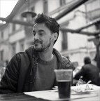 ad un tratto, un ritratto ... ;/)