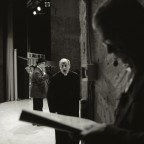 Tratto da un "dietro le quinte" dello spettacolo "ChiPago" della Compagnia Teatrale Aurora di Villafranca di Verona

Tech Specs
Rolleiflex TLR Tessar 75mm ( non potendo far rumore....!)
Ilford Delta 3200 Pro
Sviluppata in HC110 diluizione A per 8 minuti a 20�C
Agitazione . 5 sec (2 rovesciamenti) ogni 30 secondi