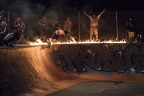 Skateboarding in fiamme Skateboarding in fiamme