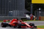 Foto scattate durante le qualifiche del GP di Monza di F1 alla seconda variante.
Prima esperienza in questo ambito.
Le foto sono croppate.
