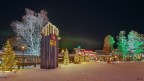 L'aurora al villaggio di Babbo Natale L'aurora al villaggio di Babbo Natale