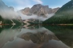 Lago di Braies all'imbrunire Lago di Braies all'imbrunire