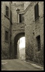 Un vicolo di un paesello toscano... Un vicolo di un paesello toscano...