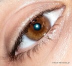 1/200   F 2.8    ISO 100