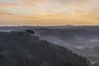Le prime brume del mattino nella collina.. Le prime brume del mattino nella collina..