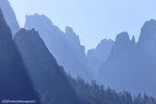 Un saluto a tutti. Dopo una lunga assenza, vi propongo questa delicata immagine delle Pale di San Martino riprese alle prime luci del giorno.
Commenti, osservazioni e suggerimenti, sempre ben accettati!
Ste