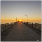 Sul pontile al calar del sole.. Sul pontile al calar del sole..