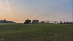 lass�.. il vecchio casolare all'alba.