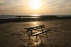 Panchina al tramonto.

Commenti e suggerimenti. :)