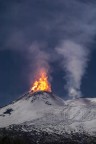 Etna, attivit� stromboliana del 24/11/2023