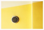 Giallo minimale su dettaglio di muro Giallo minimale su dettaglio di muro