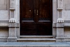 La porta con le zampe La porta con le zampe