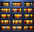 Interno di un palazzo di uffici adibito a coworking, si trova nell'aera di Odaiba nelle vicinanze della statua di Gundam. 

Critiche e commenti sono ben accetti.

Canon ESO R7 | EF24-105 | 1/8 sec. | f/5,6 | ISO 800 | AV