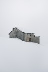Lost in white Lost in white