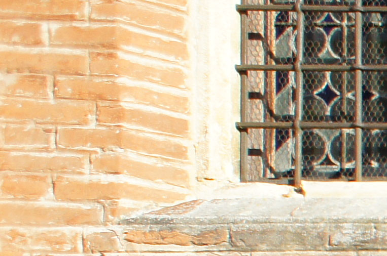 16 f2,8 crop bordi.jpg