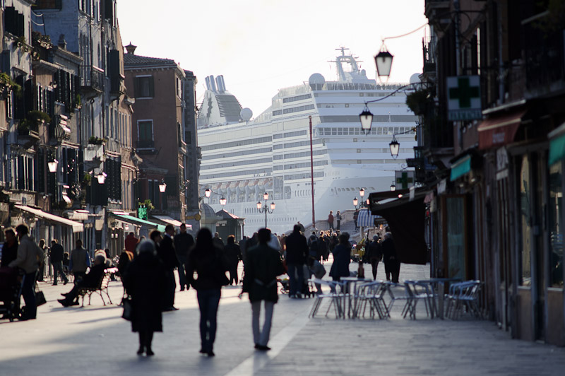 Arrivano i Cinesi.jpg