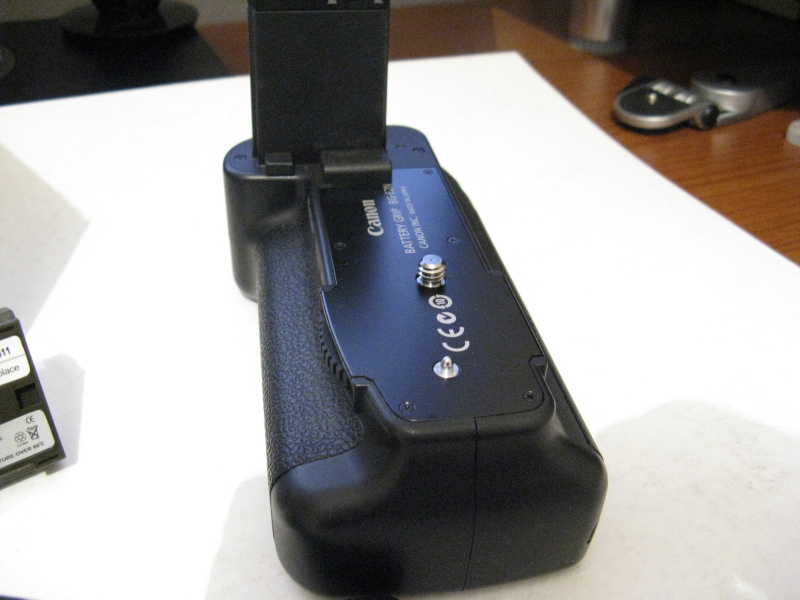 Battery grip7.JPG