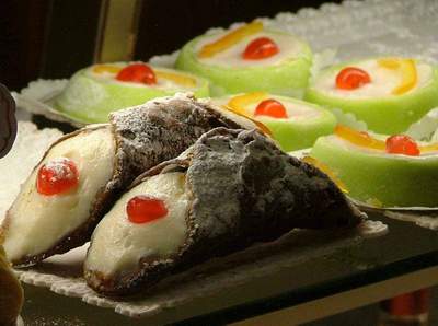 Cannoli.JPG