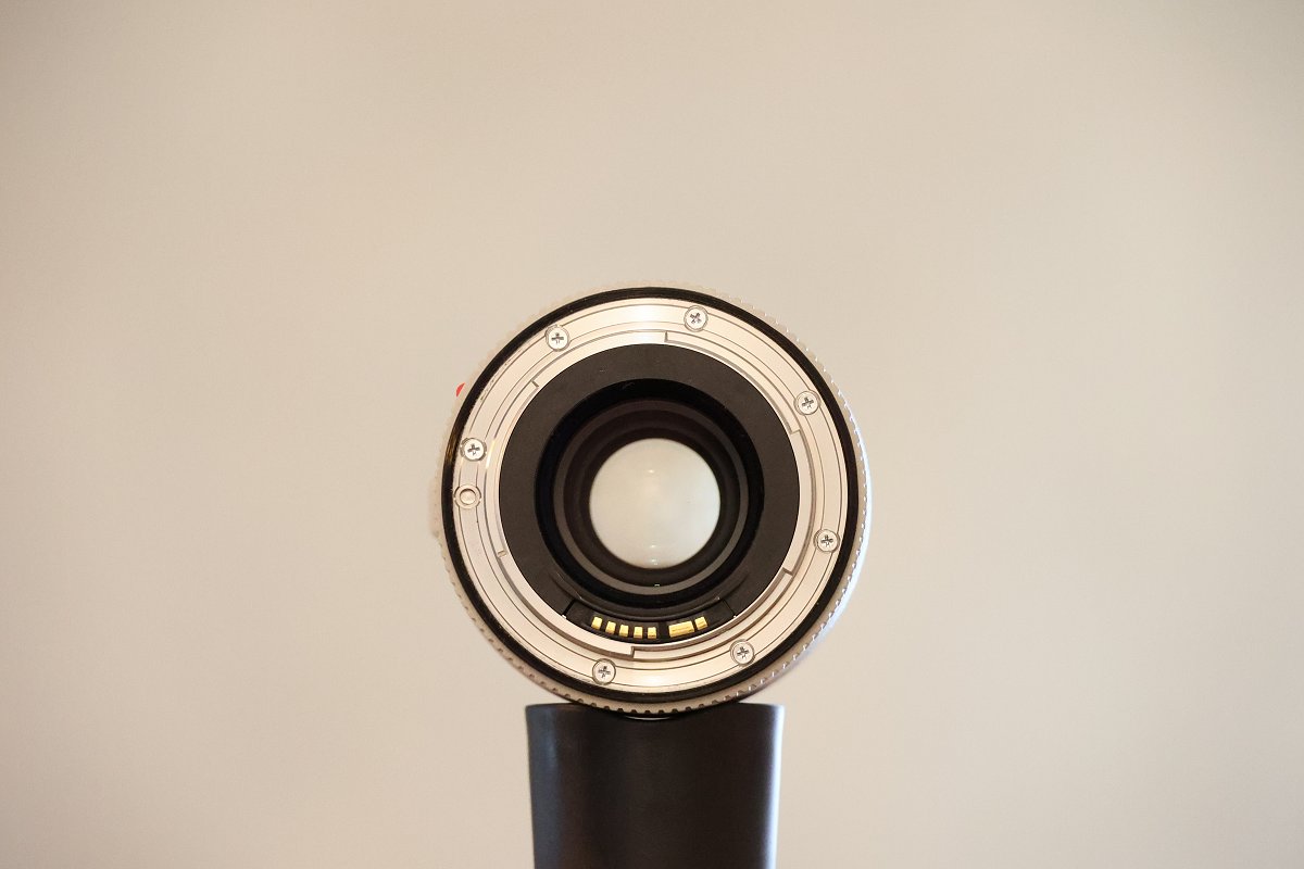 Canon EF 2x Extender III 2.jpeg