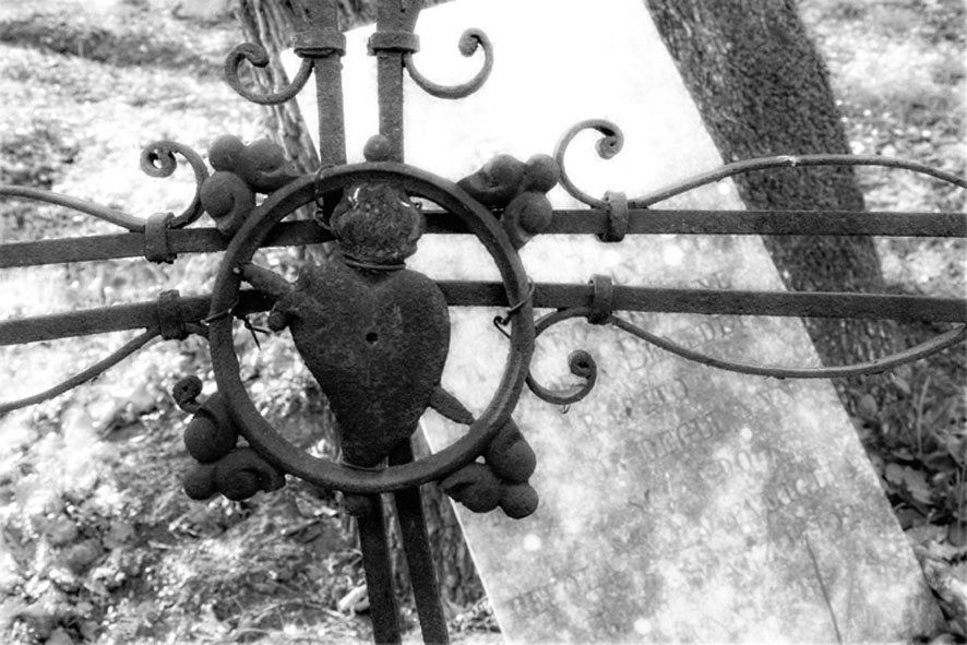 cemetery10kh6.jpg