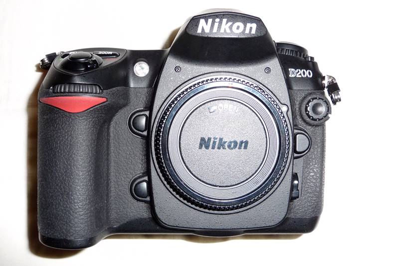 d200_2.jpg