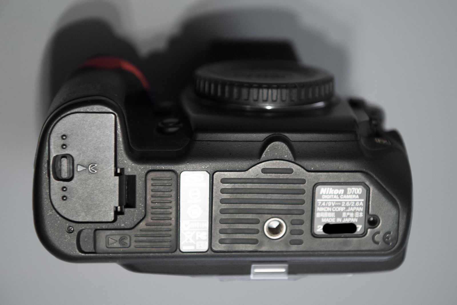 d700-09.jpg