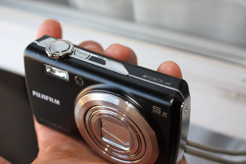 Fuji F100fd I.JPG
