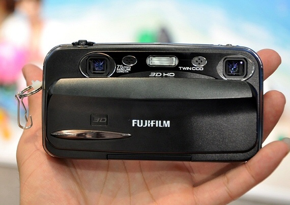 Fujifilm_FinePix_REAL_3D_W3-1.jpg