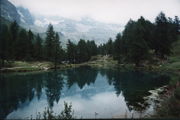 LAGO_BLU_Nuvoloso.jpg